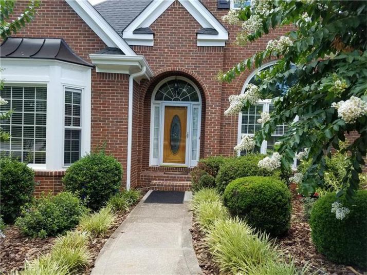 585 Oakstone Glen, Alpharetta, GA 30004