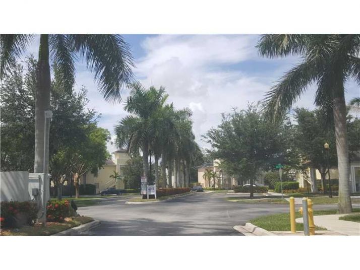 359 NE 27th Ter # 203, Homestead, FL 33033