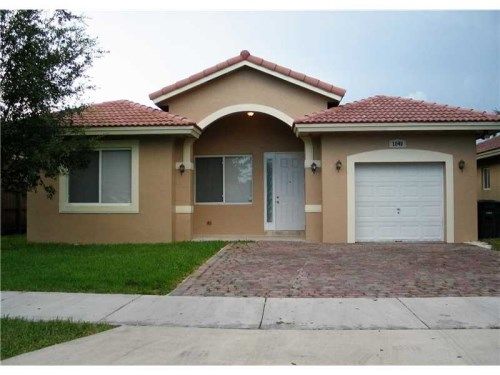 1040 NE 17th Ave, Homestead, FL 33033