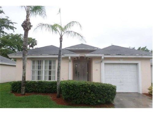 2010 SE 5th Pl, Homestead, FL 33033