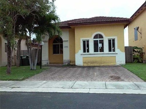 2502 NE 41 AV, Homestead, FL 33033