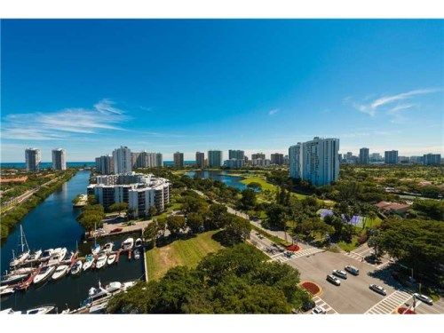 3375 N Country Club Dr # 1704, Miami, FL 33180