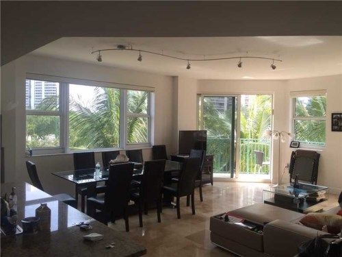 20000 E Country Club Dr # 316, Miami, FL 33180