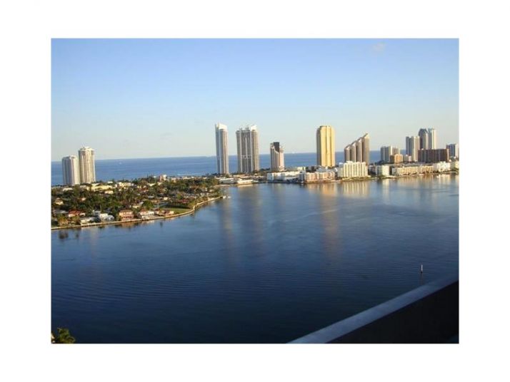 3530 MYSTIC POINTE DR # 2815, Miami, FL 33180