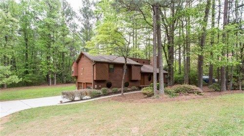 488 Tom Smith Road Sw, Lilburn, GA 30047