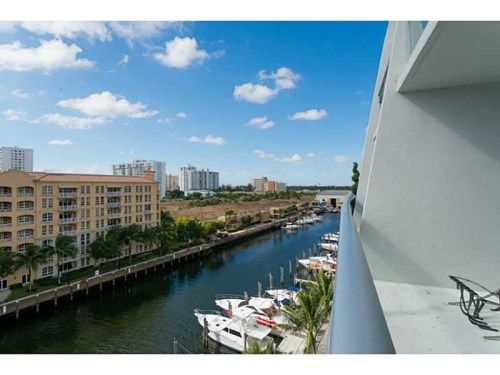 2950 NE 188 ST # 526, Miami, FL 33180