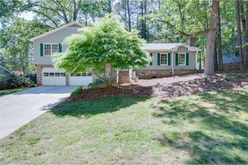 1551 Bentwood Drive, Lilburn, GA 30047