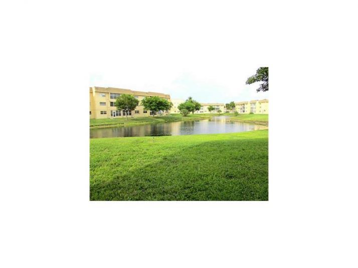 8500 Sunrise Lakes Blvd # 101, Fort Lauderdale, FL 33322