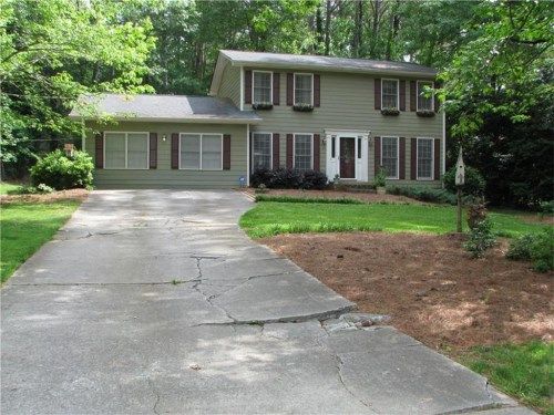 2802 Magnolia Cara Drive, Grayson, GA 30017