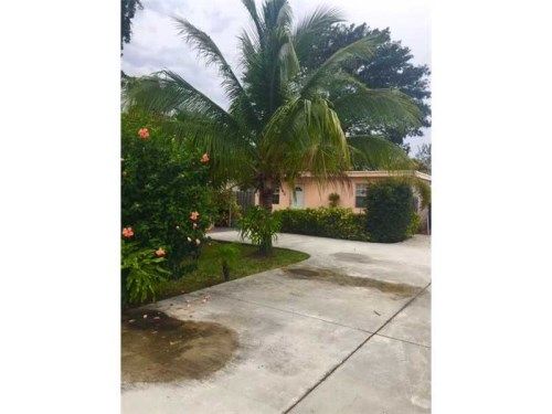 119 NW 13th Ave, Dania, FL 33004