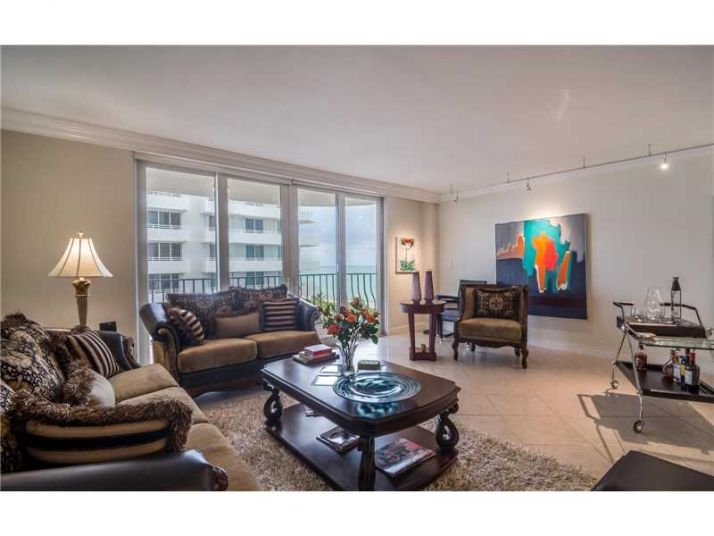 8877 Collins Ave # 602, Miami Beach, FL 33154