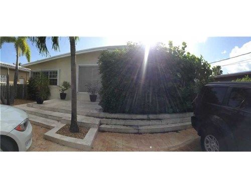 9472 Carlyle Ave, Miami Beach, FL 33154