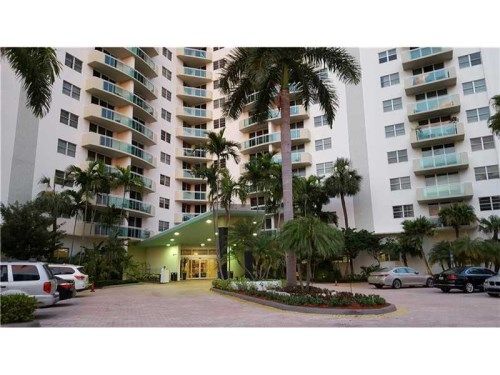 3001 S Ocean Dr # 109, Hollywood, FL 33019