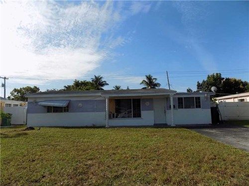 6986 SW 26th St, Hollywood, FL 33023