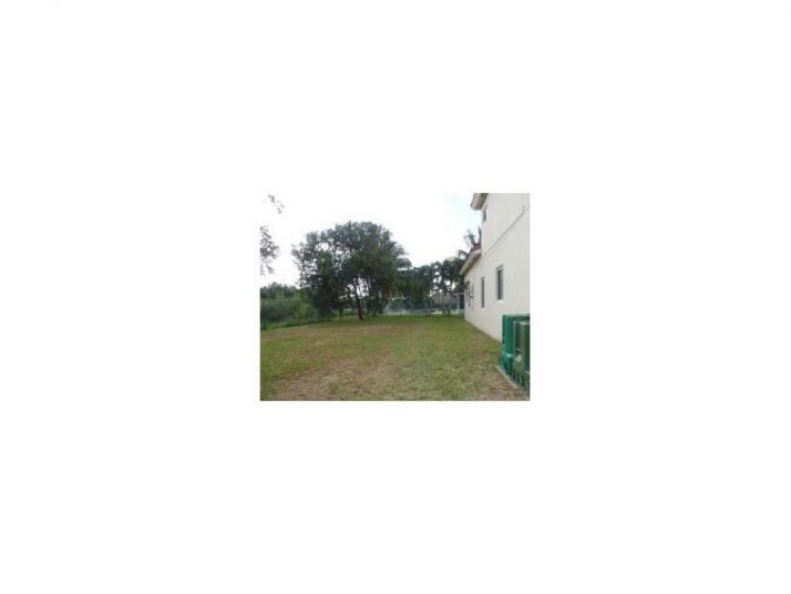 1906 SE 23 CT, Homestead, FL 33035