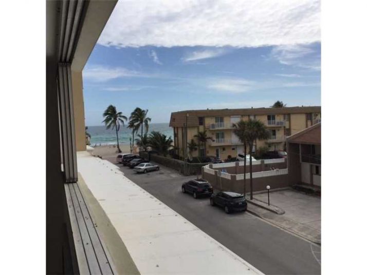 320 S Surf Rd # 305, Hollywood, FL 33019