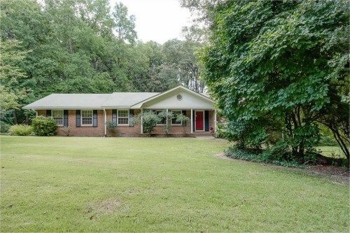 5856 Foxfield Trail, Rex, GA 30273