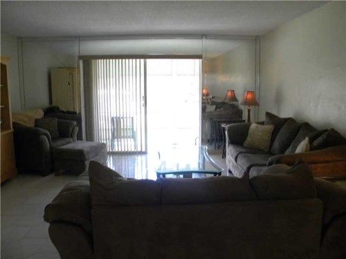 700 Layne Blvd # 211, Hallandale, FL 33009