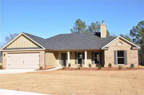 725 Lena Drive, Hoschton, GA 30548