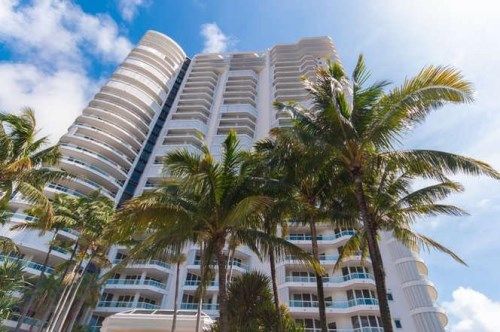 21050 POINT PL # 906, Miami, FL 33180