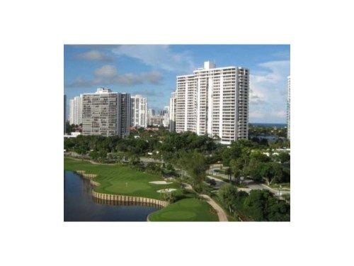 19900 E COUNTRY CLUB DR # PH20, Miami, FL 33180