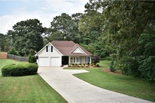 8240 Wimbledon Court, Gainesville, GA 30506