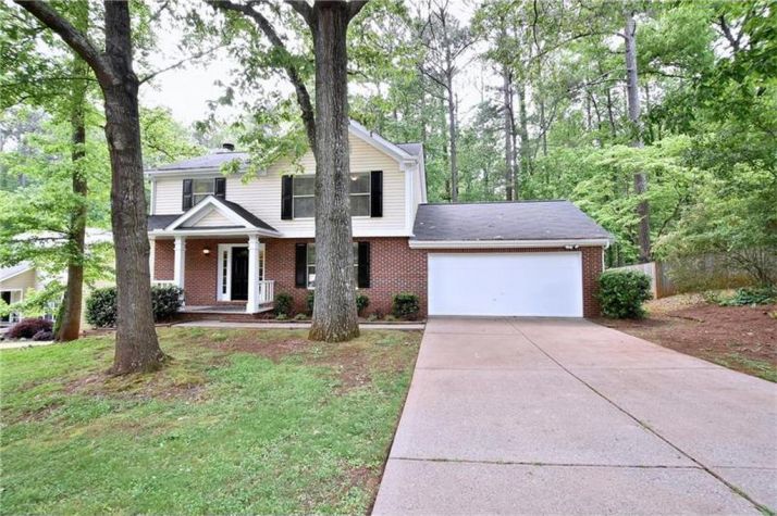 1320 Taylor Oaks Drive, Roswell, GA 30076