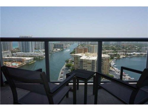 2600 E Hallandale Beach Blv # T2509, Hallandale, FL 33009