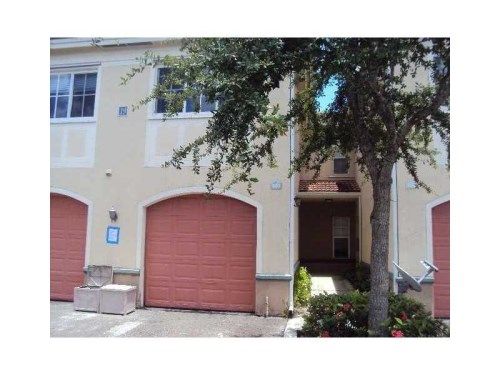 2421 CENTERGATE # 203, Hollywood, FL 33025