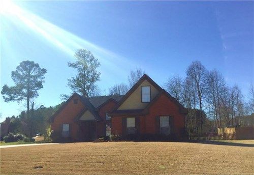 303 Ivy Court, Loganville, GA 30052