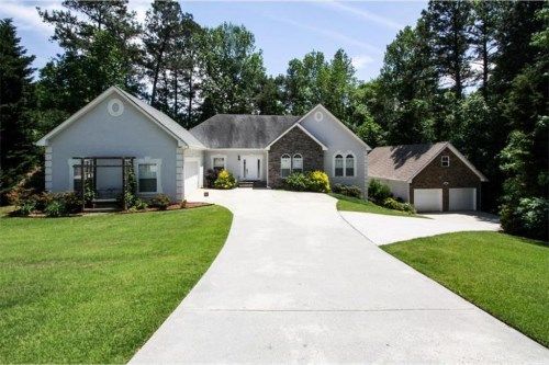 3054 Spring Court, Loganville, GA 30052