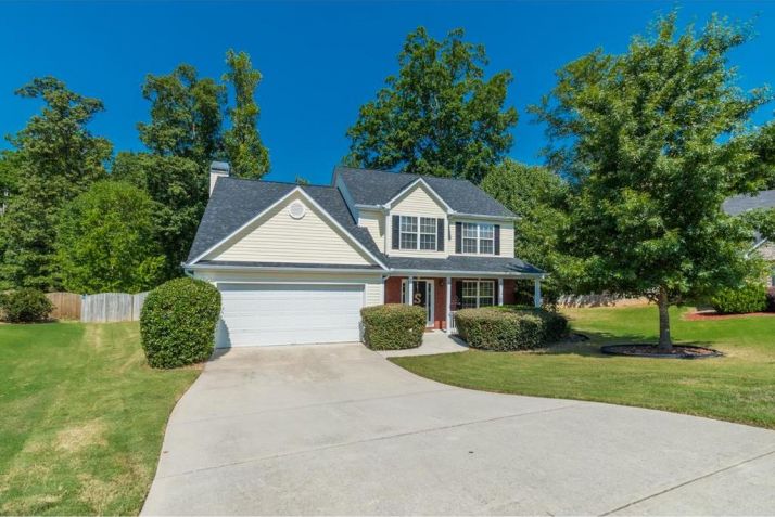 3507 Lake Valley Court, Loganville, GA 30052