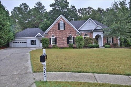 672 Shady Willow Lane, Loganville, GA 30052