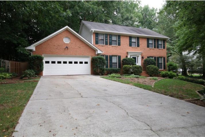 1240 Fairfax Hunt, Lawrenceville, GA 30043