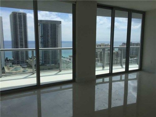 2600 HALLANDALE BEACH BL # 2901, Hallandale, FL 33009