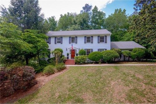 460 Longleaf Drive, Roswell, GA 30075