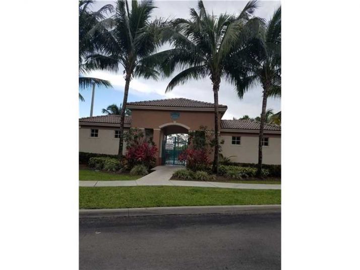 2930 SE 13th Ave # 202-52, Homestead, FL 33035