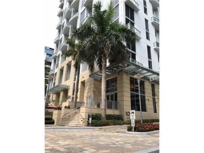 1060 Brickell Ave # 2515, Miami, FL 33131