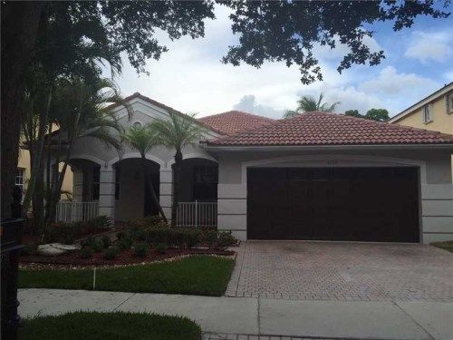 4172 Pinewood Ln, Fort Lauderdale, FL 33331