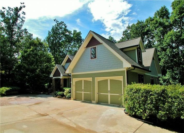 2641 Bridgewater Circle, Gainesville, GA 30506