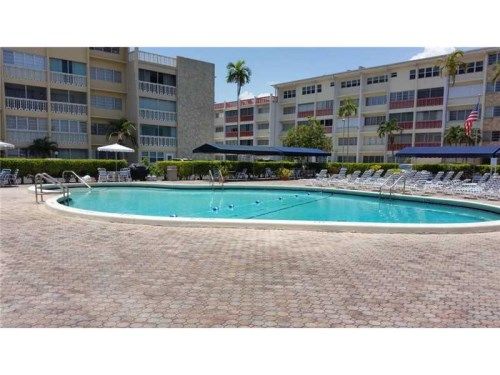 330 SE 2nd St # 104G, Hallandale, FL 33009