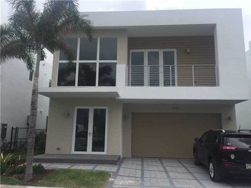 9753 NW 75 terr # 9753, Miami, FL 33178