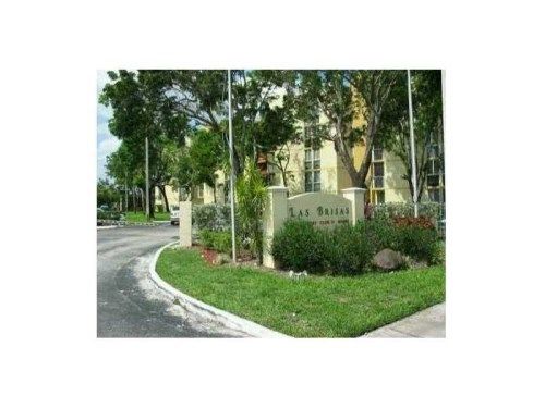 7075 NW 186th St # C110, Hialeah, FL 33015