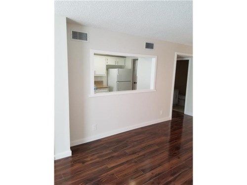 851 Three Islands Blvd # 218, Hallandale, FL 33009