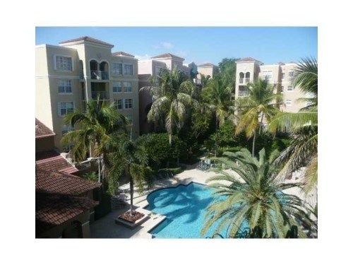 19701 E Country Club Dr # 5301, Miami, FL 33180