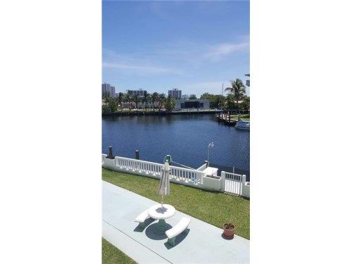 419 Golden Isles Dr # 205, Hallandale, FL 33009