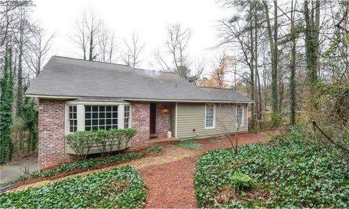 3816 Oxford Way E, Marietta, GA 30062