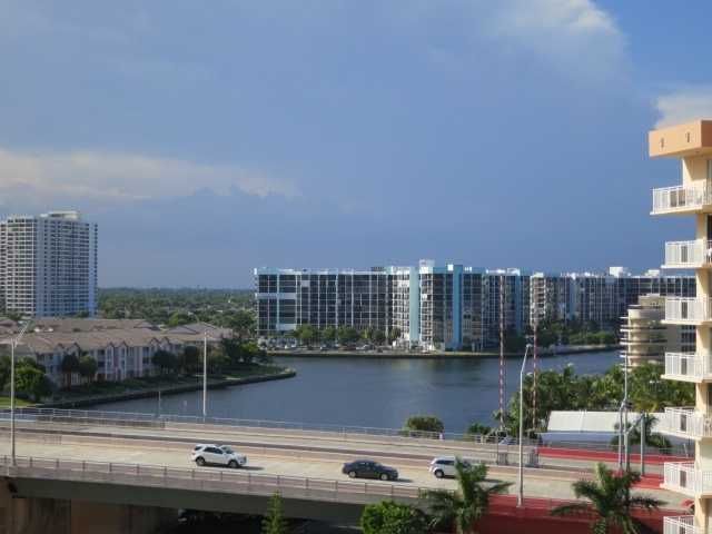 1817 S Ocean Dr # 928, Hallandale, FL 33009