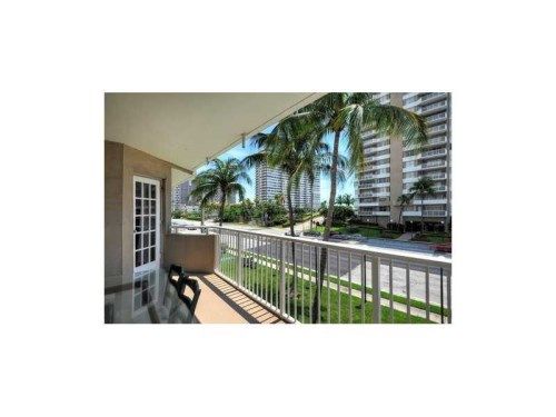 1985 S Ocean Dr # MQ, Hallandale, FL 33009