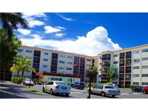 220 SW 9th Ave # 501, Hallandale, FL 33009